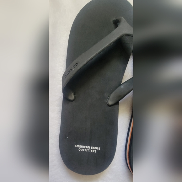 NWT American Eagle Flip Flop Sandals Black 10/11 - Picture 3 of 4